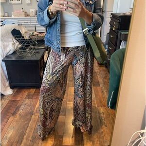 Gorgeous stretchy comfy like Jammie’s palazzo pants